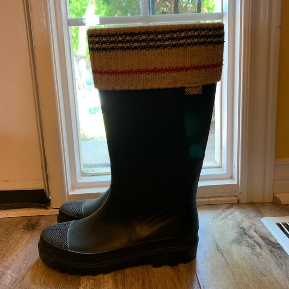 Burberry Shoes - burberry rain boots